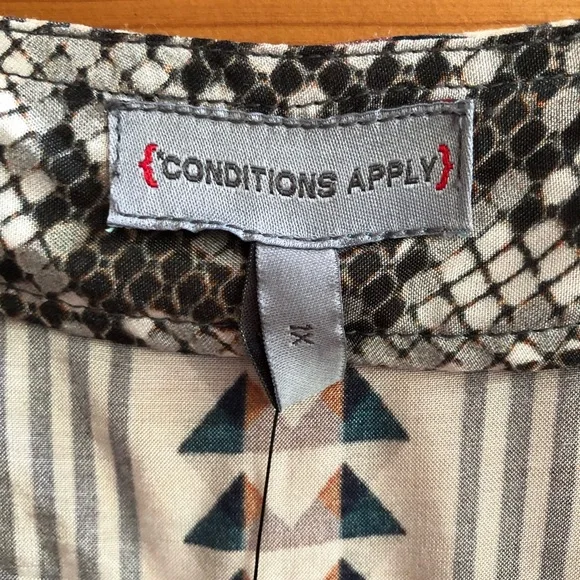 Anthropologie {*Conditions Apply} Luca Tasseled Tunic Snakeskin Leopard Top - Picture 4 of 9